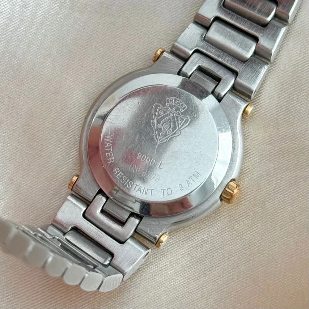 AUTHENTIC VINTAGE GUCCI TWO-TONED WATCH - Picture 7 of 7